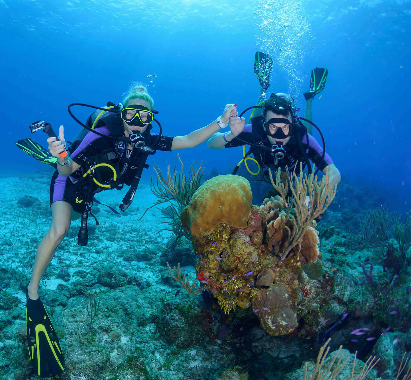 Buzos en Cozumel